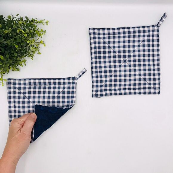 2 Square Potholders,  Navy Blue Gingham, Cottage Core Kitchen 7x7 Inches - Picture 2 of 6